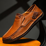 Sapato - Mocassins de Couro Sem Cadarço